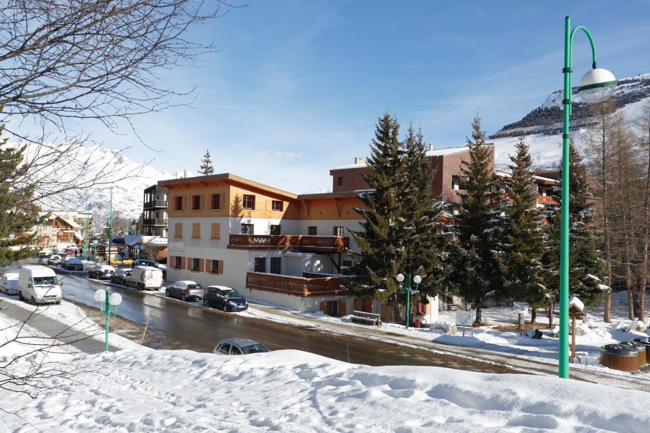 Vacanceole - L'edelweiss 3*